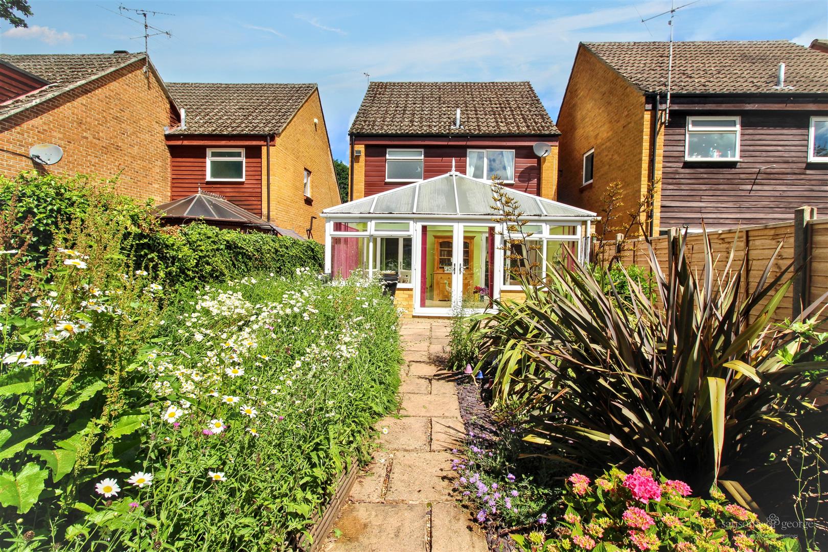 Sandhills Way, Calcot, Reading